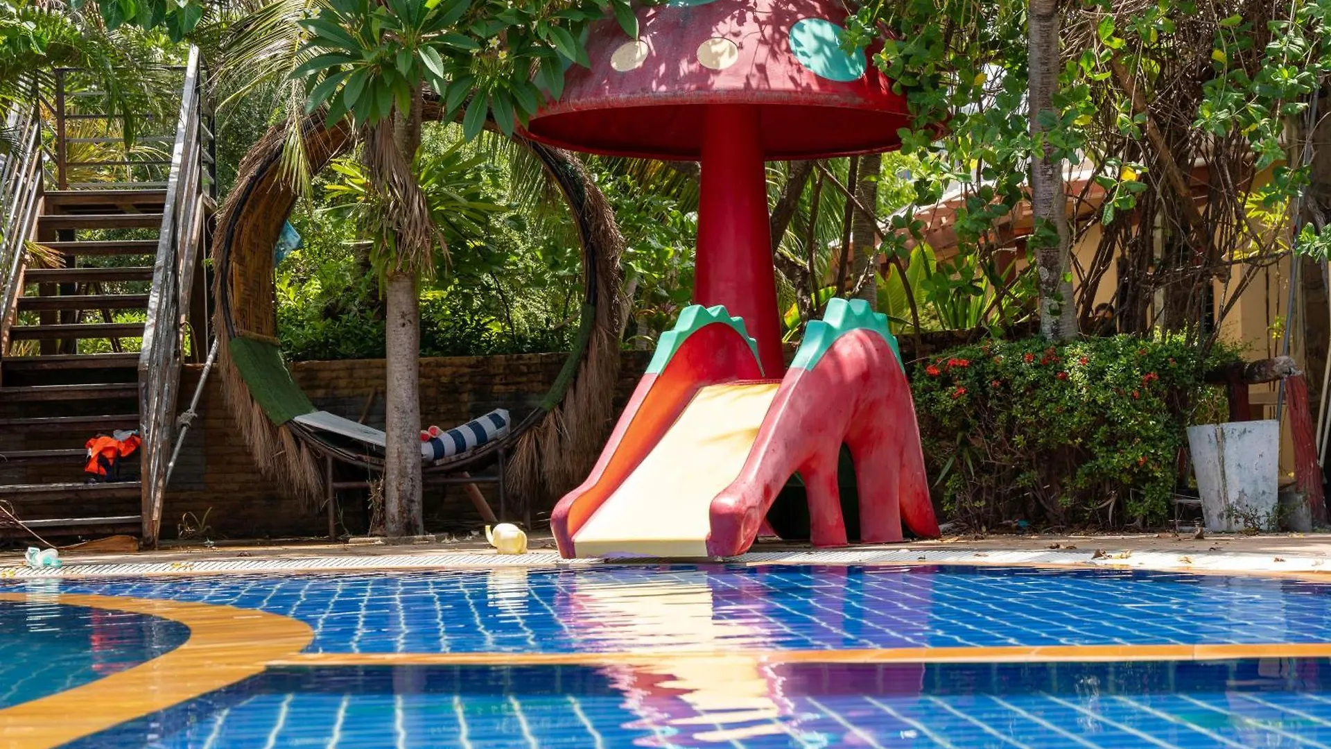 ***  Lanta Riviera Beach Resort Ko Lanta Thailand