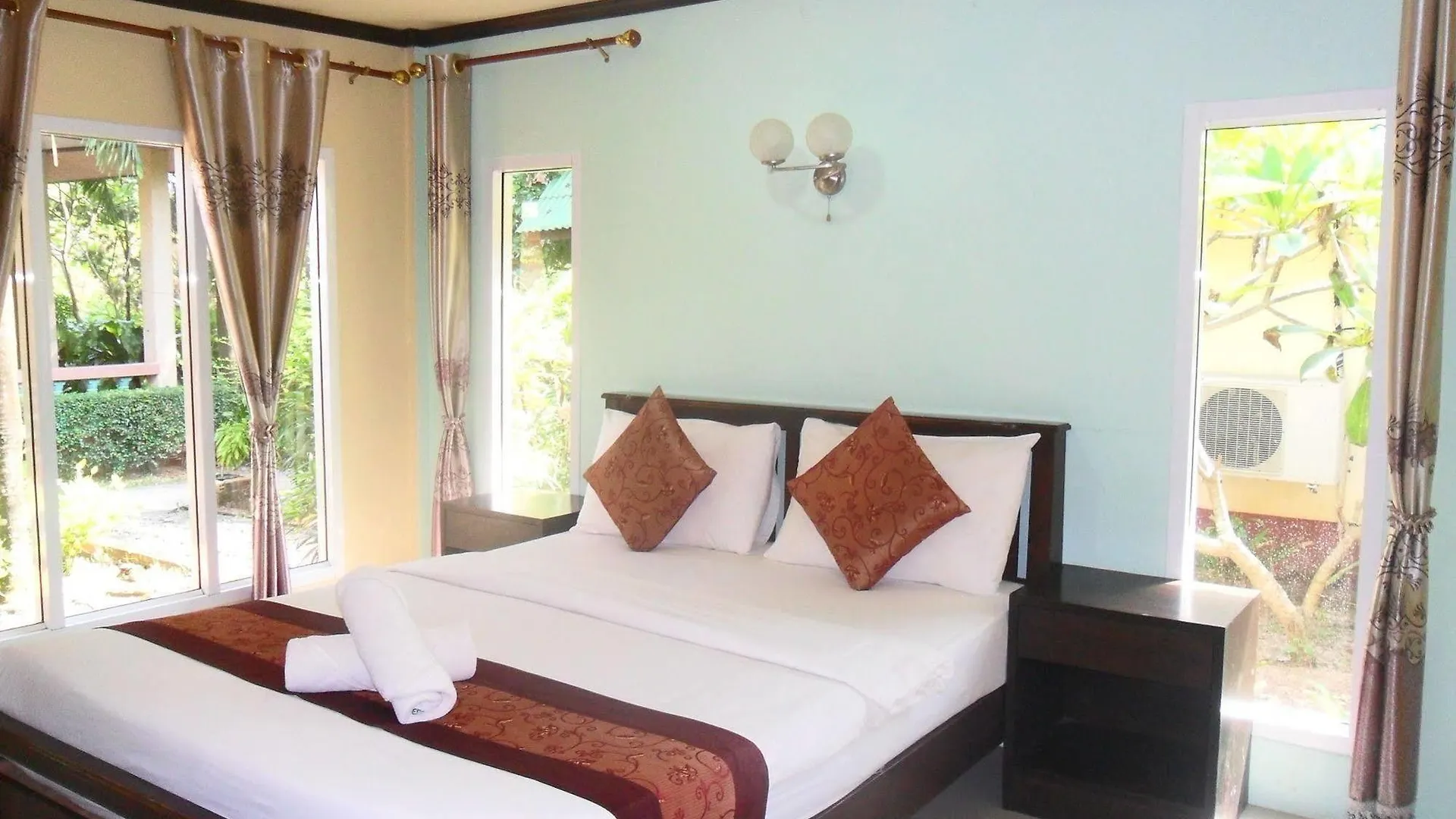 Lanta Riviera Beach Resort Ко-Ланта