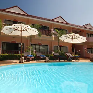 Resort Lanta Seafront